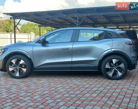 Серый Рено Megane E-Tech, объемом двигателя 0 л и пробегом 42 тыс. км за 18900 $, фото 5 на Automoto.ua