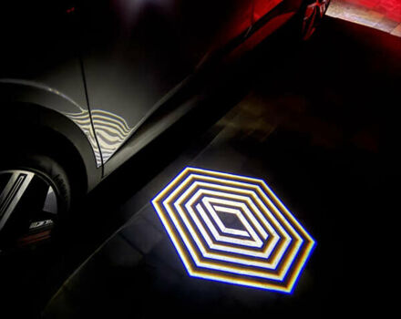 Серый Рено Megane E-Tech, объемом двигателя 0 л и пробегом 41 тыс. км за 19600 $, фото 14 на Automoto.ua