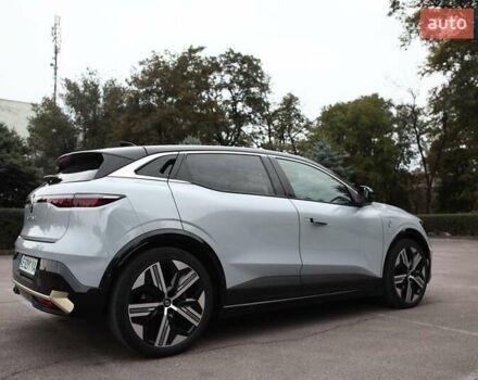 Серый Рено Megane E-Tech, объемом двигателя 0 л и пробегом 60 тыс. км за 22000 $, фото 19 на Automoto.ua