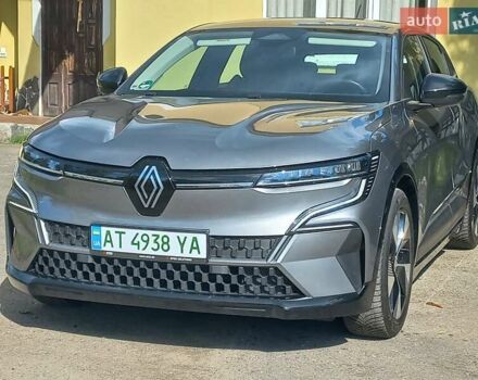Серый Рено Megane E-Tech, объемом двигателя 0 л и пробегом 42 тыс. км за 18900 $, фото 13 на Automoto.ua