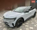 Серый Рено Megane E-Tech, объемом двигателя 0 л и пробегом 14 тыс. км за 20999 $, фото 5 на Automoto.ua