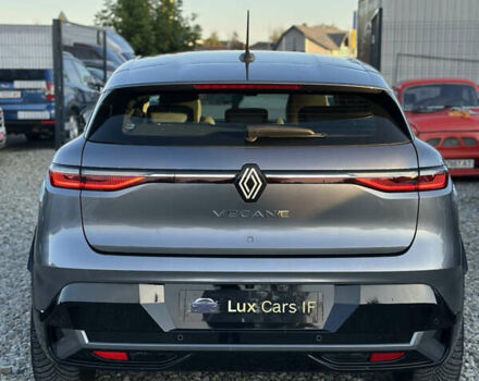 Серый Рено Megane E-Tech, объемом двигателя 0 л и пробегом 90 тыс. км за 19450 $, фото 38 на Automoto.ua