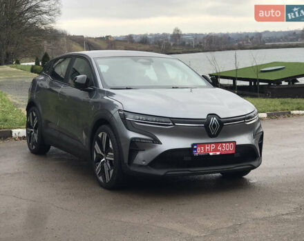 Сірий Рено Megane E-Tech, об'ємом двигуна 0 л та пробігом 40 тис. км за 19400 $, фото 4 на Automoto.ua