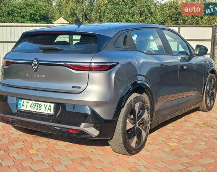 Серый Рено Megane E-Tech, объемом двигателя 0 л и пробегом 42 тыс. км за 18900 $, фото 6 на Automoto.ua