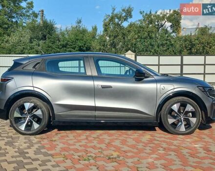 Серый Рено Megane E-Tech, объемом двигателя 0 л и пробегом 42 тыс. км за 18900 $, фото 7 на Automoto.ua