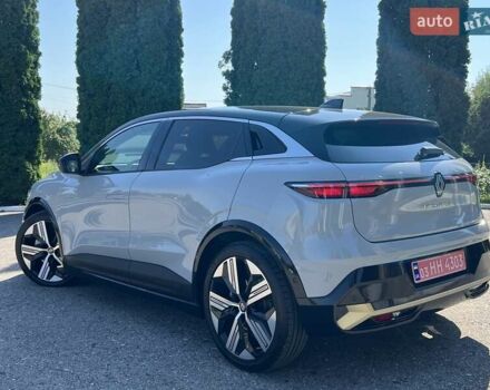 Серый Рено Megane E-Tech, объемом двигателя 0 л и пробегом 51 тыс. км за 23500 $, фото 3 на Automoto.ua