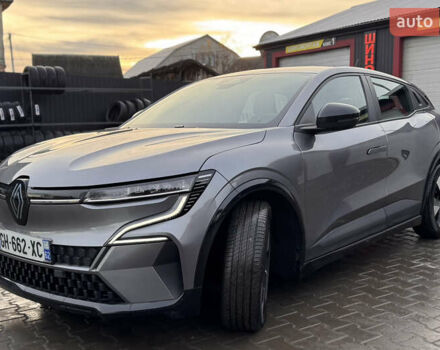 Серый Рено Megane E-Tech, объемом двигателя 0 л и пробегом 88 тыс. км за 19500 $, фото 1 на Automoto.ua