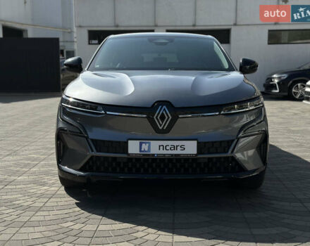 Серый Рено Megane E-Tech, объемом двигателя 0 л и пробегом 15 тыс. км за 26900 $, фото 1 на Automoto.ua