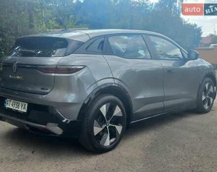 Серый Рено Megane E-Tech, объемом двигателя 0 л и пробегом 42 тыс. км за 18900 $, фото 9 на Automoto.ua