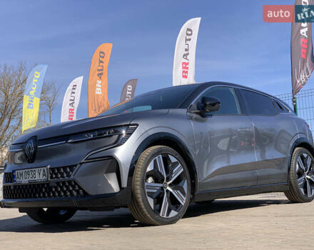 Серый Рено Megane E-Tech, объемом двигателя 0 л и пробегом 22 тыс. км за 21955 $, фото 1 на Automoto.ua