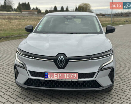 Серый Рено Megane E-Tech, объемом двигателя 0 л и пробегом 68 тыс. км за 19900 $, фото 11 на Automoto.ua