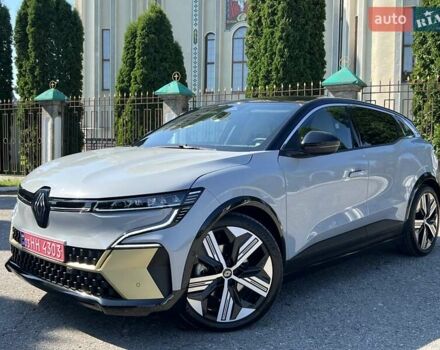 Серый Рено Megane E-Tech, объемом двигателя 0 л и пробегом 51 тыс. км за 23500 $, фото 1 на Automoto.ua