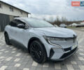 Серый Рено Megane E-Tech, объемом двигателя 0 л и пробегом 14 тыс. км за 20999 $, фото 2 на Automoto.ua