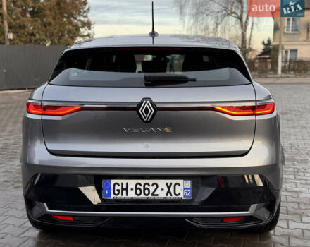 Серый Рено Megane E-Tech, объемом двигателя 0 л и пробегом 88 тыс. км за 19500 $, фото 4 на Automoto.ua