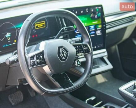 Серый Рено Megane E-Tech, объемом двигателя 0 л и пробегом 54 тыс. км за 22800 $, фото 20 на Automoto.ua