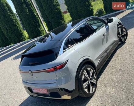 Серый Рено Megane E-Tech, объемом двигателя 0 л и пробегом 51 тыс. км за 23500 $, фото 15 на Automoto.ua