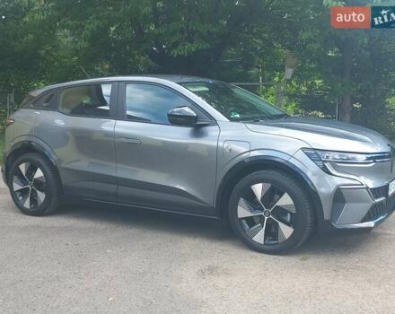 Серый Рено Megane E-Tech, объемом двигателя 0 л и пробегом 42 тыс. км за 18900 $, фото 11 на Automoto.ua