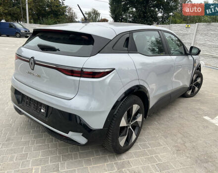 Сірий Рено Megane E-Tech, об'ємом двигуна 0 л та пробігом 30 тис. км за 13000 $, фото 4 на Automoto.ua