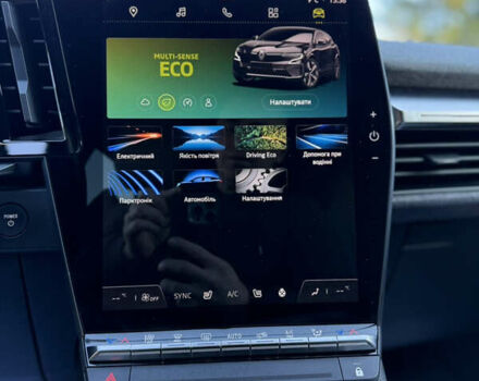 Серый Рено Megane E-Tech, объемом двигателя 0 л и пробегом 100 тыс. км за 22300 $, фото 67 на Automoto.ua