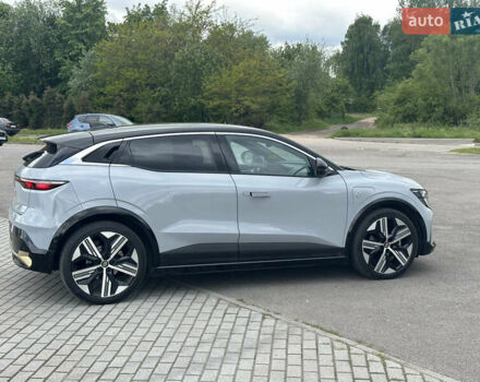 Серый Рено Megane E-Tech, объемом двигателя 0 л и пробегом 43 тыс. км за 23700 $, фото 9 на Automoto.ua