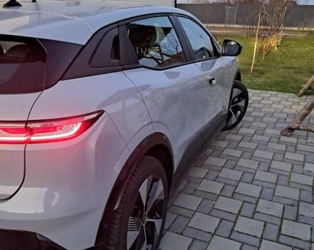 Серый Рено Megane E-Tech, объемом двигателя 0 л и пробегом 32 тыс. км за 18400 $, фото 6 на Automoto.ua