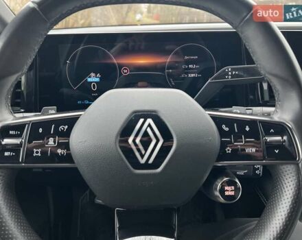 Серый Рено Megane E-Tech, объемом двигателя 0 л и пробегом 33 тыс. км за 23450 $, фото 37 на Automoto.ua