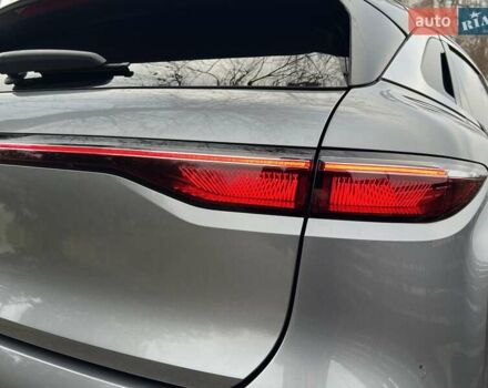 Серый Рено Megane E-Tech, объемом двигателя 0 л и пробегом 33 тыс. км за 23450 $, фото 32 на Automoto.ua