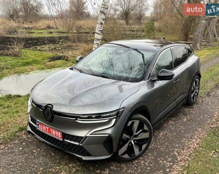 Серый Рено Megane E-Tech, объемом двигателя 0 л и пробегом 33 тыс. км за 23450 $, фото 47 на Automoto.ua