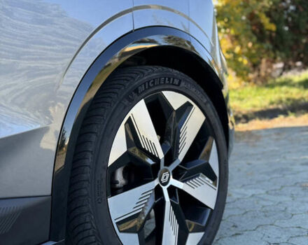 Серый Рено Megane E-Tech, объемом двигателя 0 л и пробегом 100 тыс. км за 22300 $, фото 37 на Automoto.ua