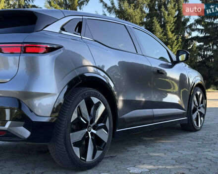 Серый Рено Megane E-Tech, объемом двигателя 0 л и пробегом 100 тыс. км за 22300 $, фото 24 на Automoto.ua