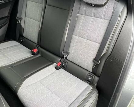 Серый Рено Megane E-Tech, объемом двигателя 0 л и пробегом 33 тыс. км за 23450 $, фото 23 на Automoto.ua