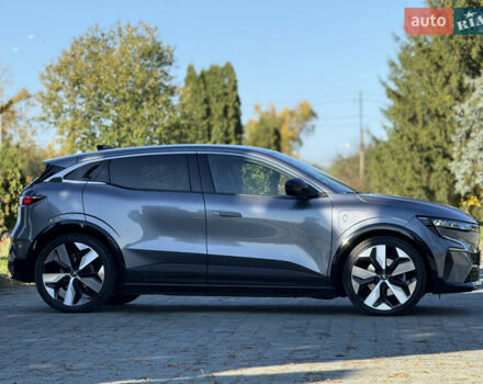 Серый Рено Megane E-Tech, объемом двигателя 0 л и пробегом 100 тыс. км за 22300 $, фото 18 на Automoto.ua