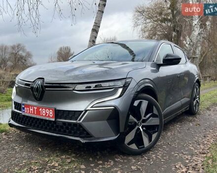 Серый Рено Megane E-Tech, объемом двигателя 0 л и пробегом 33 тыс. км за 23450 $, фото 1 на Automoto.ua