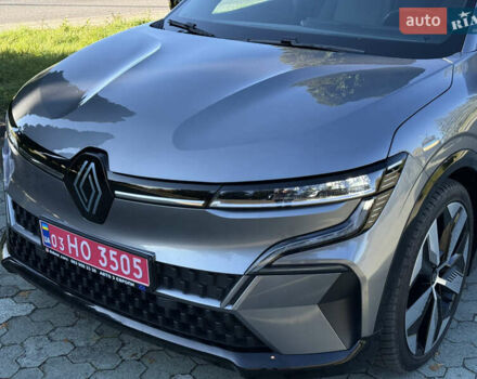 Серый Рено Megane E-Tech, объемом двигателя 0 л и пробегом 100 тыс. км за 22300 $, фото 11 на Automoto.ua