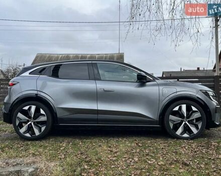 Серый Рено Megane E-Tech, объемом двигателя 0 л и пробегом 33 тыс. км за 23450 $, фото 11 на Automoto.ua
