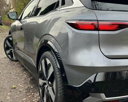 Серый Рено Megane E-Tech, объемом двигателя 0 л и пробегом 33 тыс. км за 23450 $, фото 6 на Automoto.ua