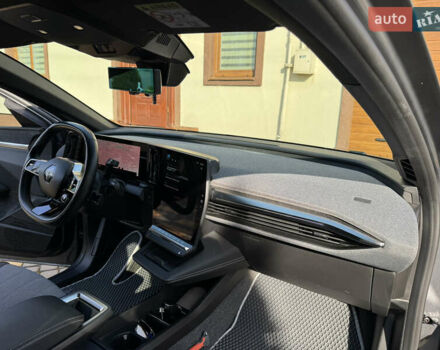 Серый Рено Megane E-Tech, объемом двигателя 0 л и пробегом 43 тыс. км за 23500 $, фото 37 на Automoto.ua