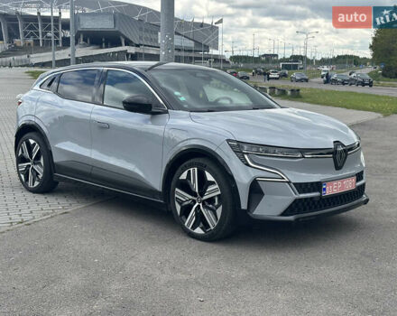 Серый Рено Megane E-Tech, объемом двигателя 0 л и пробегом 43 тыс. км за 23500 $, фото 10 на Automoto.ua