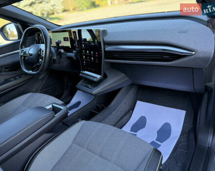 Серый Рено Megane E-Tech, объемом двигателя 0 л и пробегом 100 тыс. км за 22300 $, фото 79 на Automoto.ua