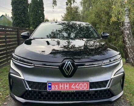 Серый Рено Megane E-Tech, объемом двигателя 0 л и пробегом 65 тыс. км за 23500 $, фото 10 на Automoto.ua