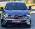 Серый Рено Megane E-Tech, объемом двигателя 0 л и пробегом 100 тыс. км за 22300 $, фото 10 на Automoto.ua