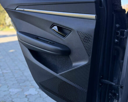 Серый Рено Megane E-Tech, объемом двигателя 0 л и пробегом 100 тыс. км за 22300 $, фото 77 на Automoto.ua