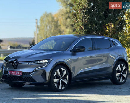 Серый Рено Megane E-Tech, объемом двигателя 0 л и пробегом 100 тыс. км за 22300 $, фото 1 на Automoto.ua