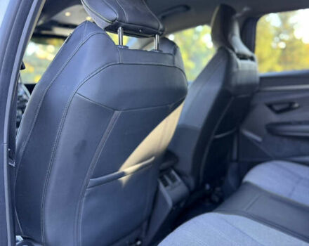 Серый Рено Megane E-Tech, объемом двигателя 0 л и пробегом 100 тыс. км за 22300 $, фото 53 на Automoto.ua