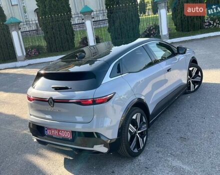 Серый Рено Megane E-Tech, объемом двигателя 0 л и пробегом 2 тыс. км за 26500 $, фото 17 на Automoto.ua