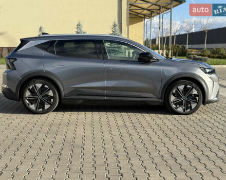 Серый Рено Megane E-Tech, объемом двигателя 0 л и пробегом 4 тыс. км за 31000 $, фото 25 на Automoto.ua