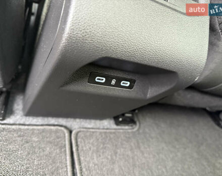 Серый Рено Megane E-Tech, объемом двигателя 0 л и пробегом 4 тыс. км за 31000 $, фото 42 на Automoto.ua