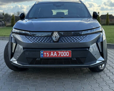 Серый Рено Megane E-Tech, объемом двигателя 0 л и пробегом 4 тыс. км за 31000 $, фото 3 на Automoto.ua