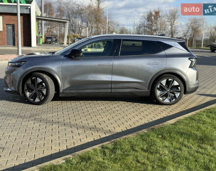 Серый Рено Megane E-Tech, объемом двигателя 0 л и пробегом 4 тыс. км за 31000 $, фото 6 на Automoto.ua