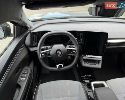 Серый Рено Megane E-Tech, объемом двигателя 0 л и пробегом 4 тыс. км за 31000 $, фото 50 на Automoto.ua